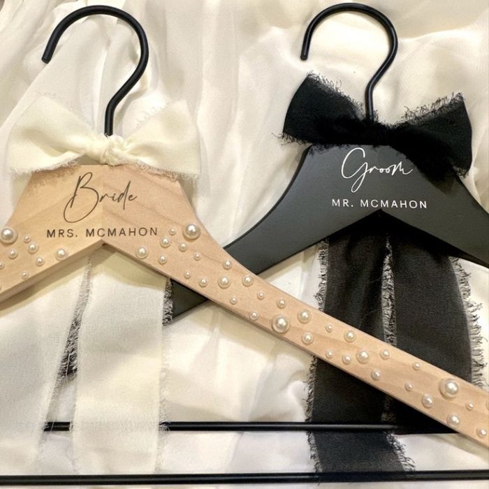 Cabides personalizados - Noiva & Noivo
